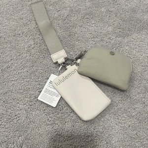 NWT Dual Pouch Wristlet - Raw Linen / White Opal